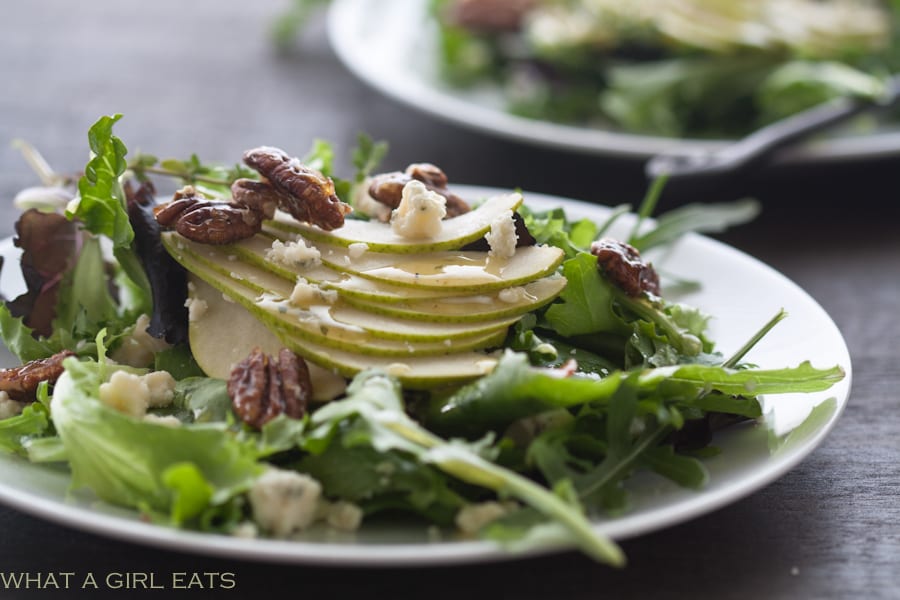 Pear and Gorgonzola Salad with Candied Pecans 