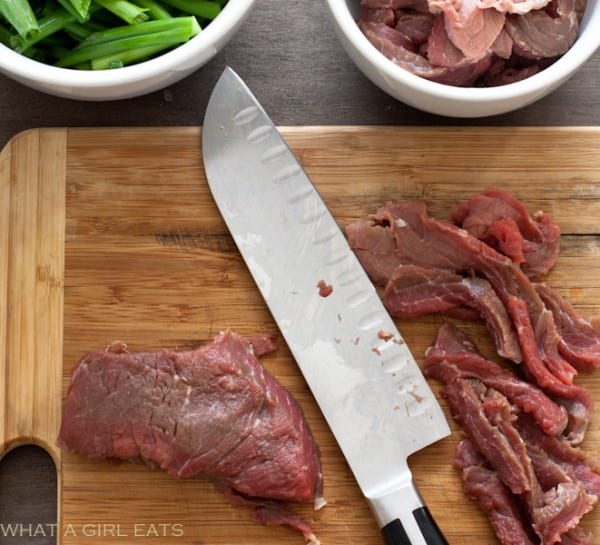One pound of thinly sliced sirloin can be stretched to serve 4 with rice or noodles. 
