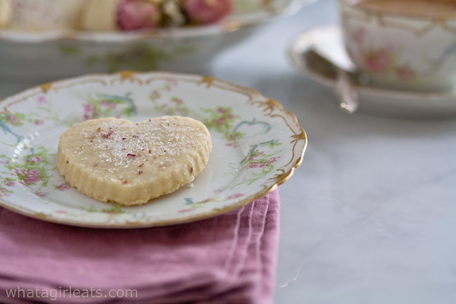 Rose-scented shortbread. Perfect for tea time!