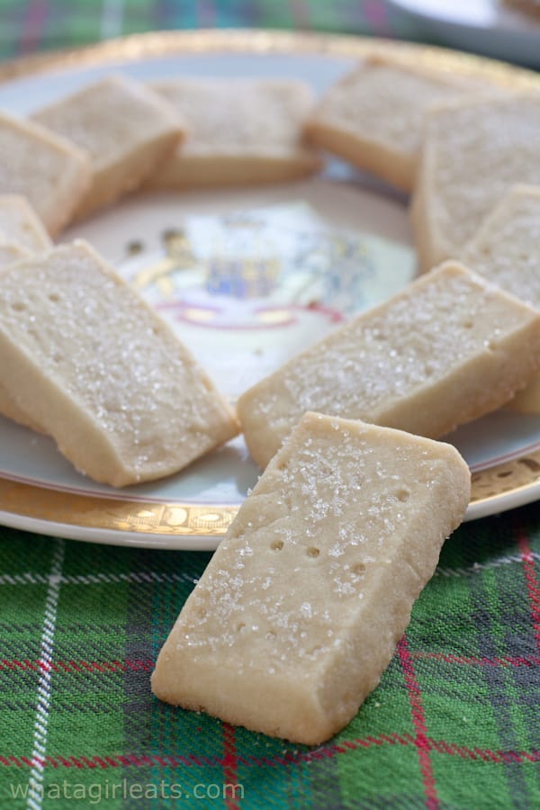 Scottish Shortbread Cookies {Made with Powdered Sugar}