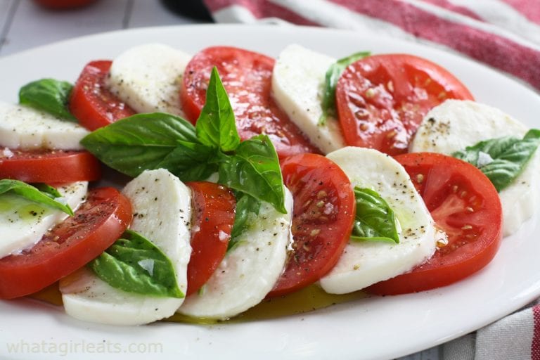 Simple Caprese Salad (Tomato, Basil, Mozzarella)