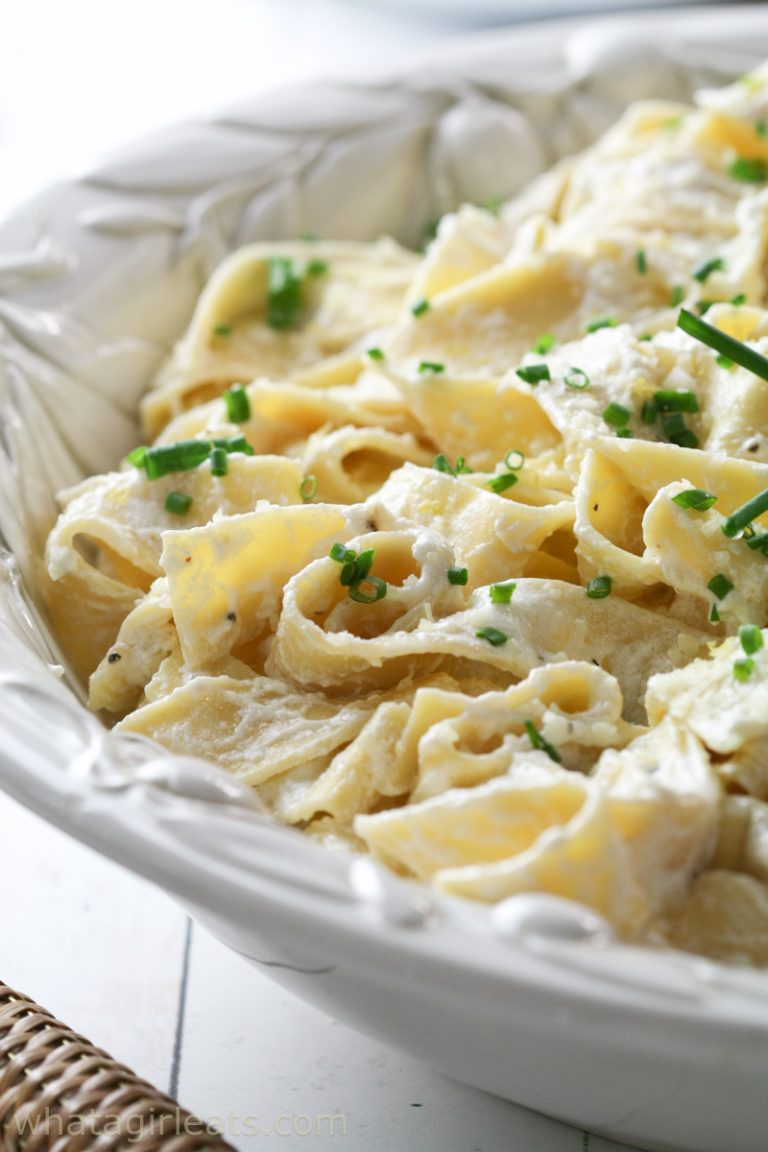 15-Minute Greek Yogurt Pasta with Garlic