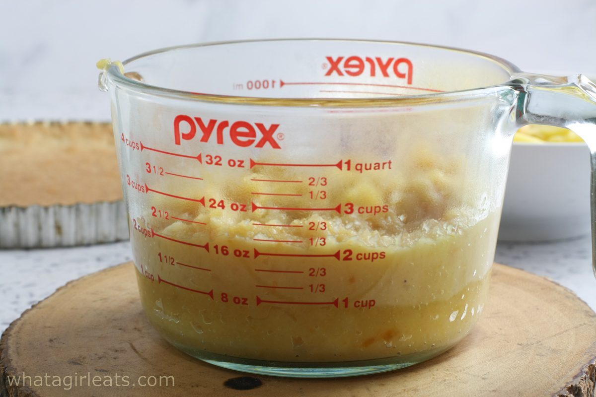  apple puree in measuring cup.