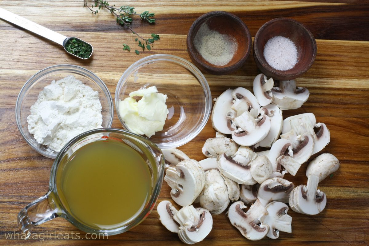 Ingredients for mushroom sauce.
