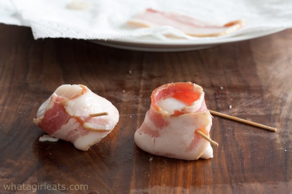 bacon wrapped scallops raw.