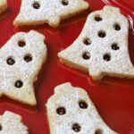 linzer cookie bells.