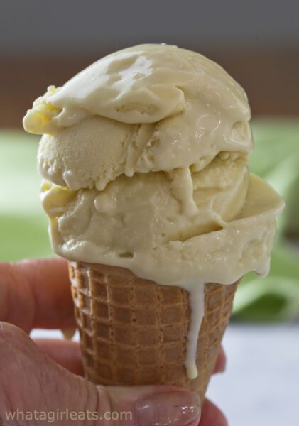 pistachio gelato cone.