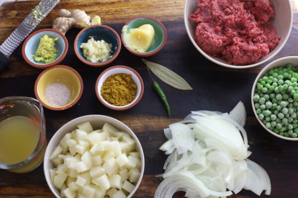 curried ground beef ingredients.