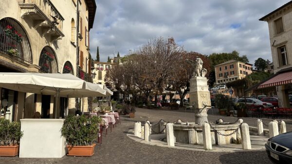 asolo square.