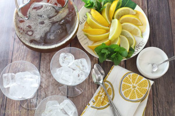 top shot iced tea in glasses.