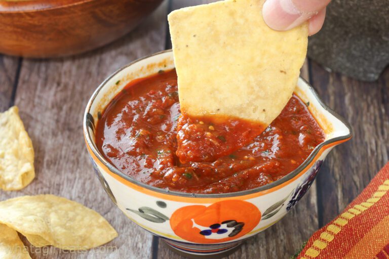 salsa roja with chip.