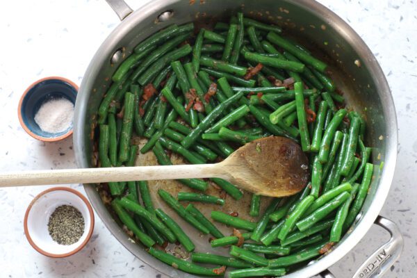 sauteing green beans 1 sauteing green beans.